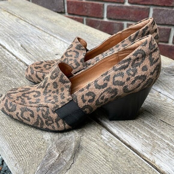 Ladies Sofft Stacked Wedge Heel Size 7 - Picture 1 of 10